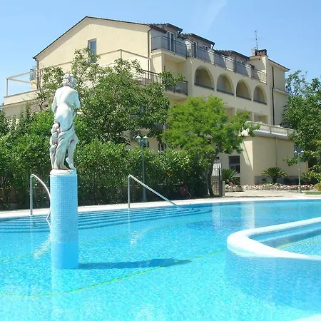 Ξενοδοχείο Sant'agata 4*