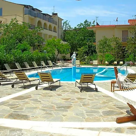 Hotel Sant'agata 4*