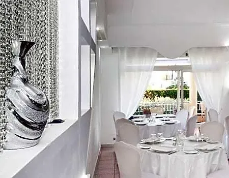 فندق Sant'agata 4*